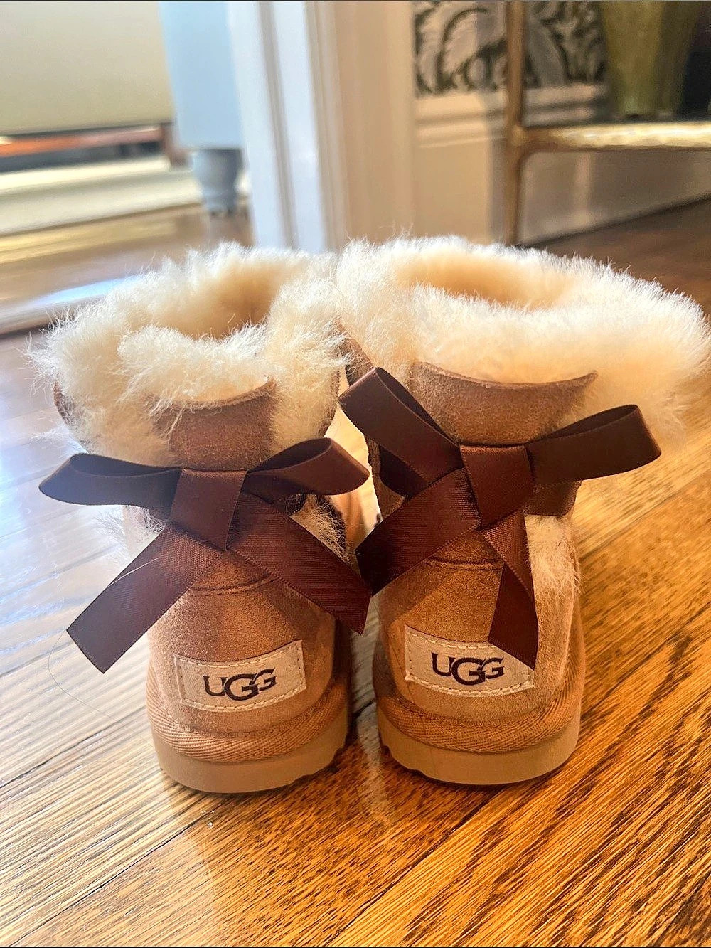 UGG Bailey Bow Kids Boots US 12 Brown
